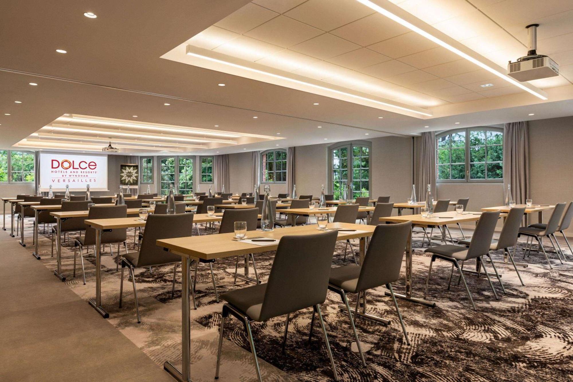 Dolce By Wyndham Versailles - Domaine Du Montcel Jouy-en-Josas Exteriör bild